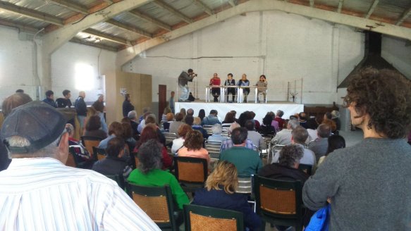 Reunión en junio de la Plataforma del Valle del Salado, en Riofrío del Llano. // Foto: Equo