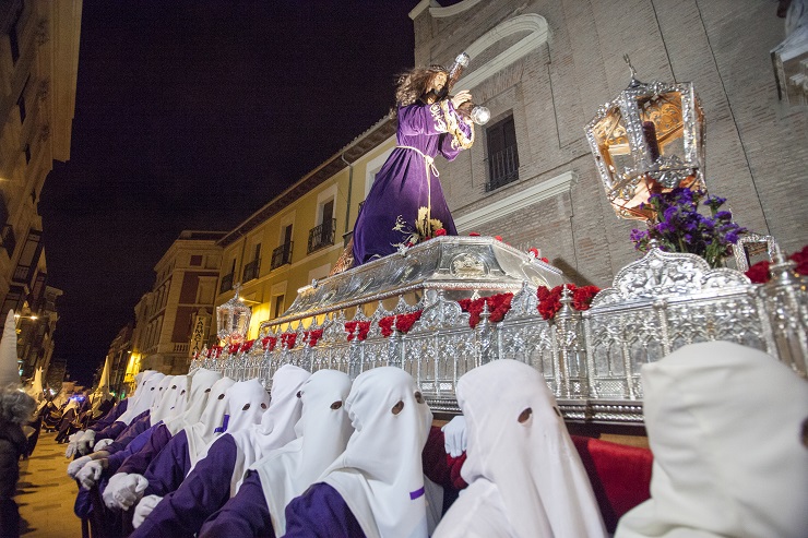 Uno de los pasos de la Semana Santa alcarreña. // Foto: Guadanews