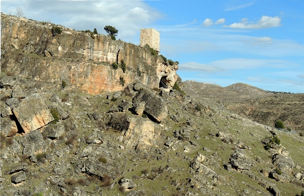 Enclave donde se encuentra la Cueva de Los Casares. // Foto: Geoparque de Molina